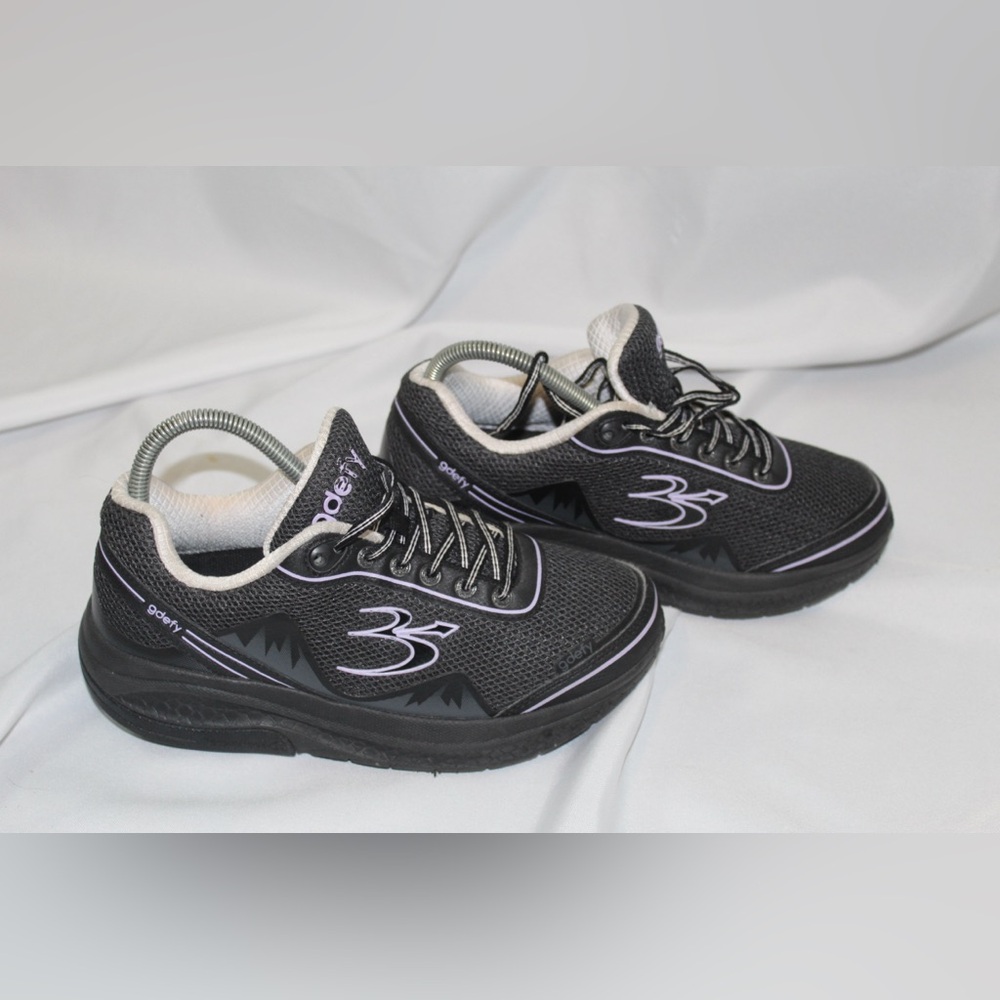 G-DEFY Mighty Walk Women’s Orthopedic Walking Shoe, 7 Black